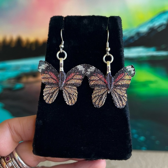 Dangly black and orange Monarch butterfly stainless steel post boho earrings - Picture 3 of 11